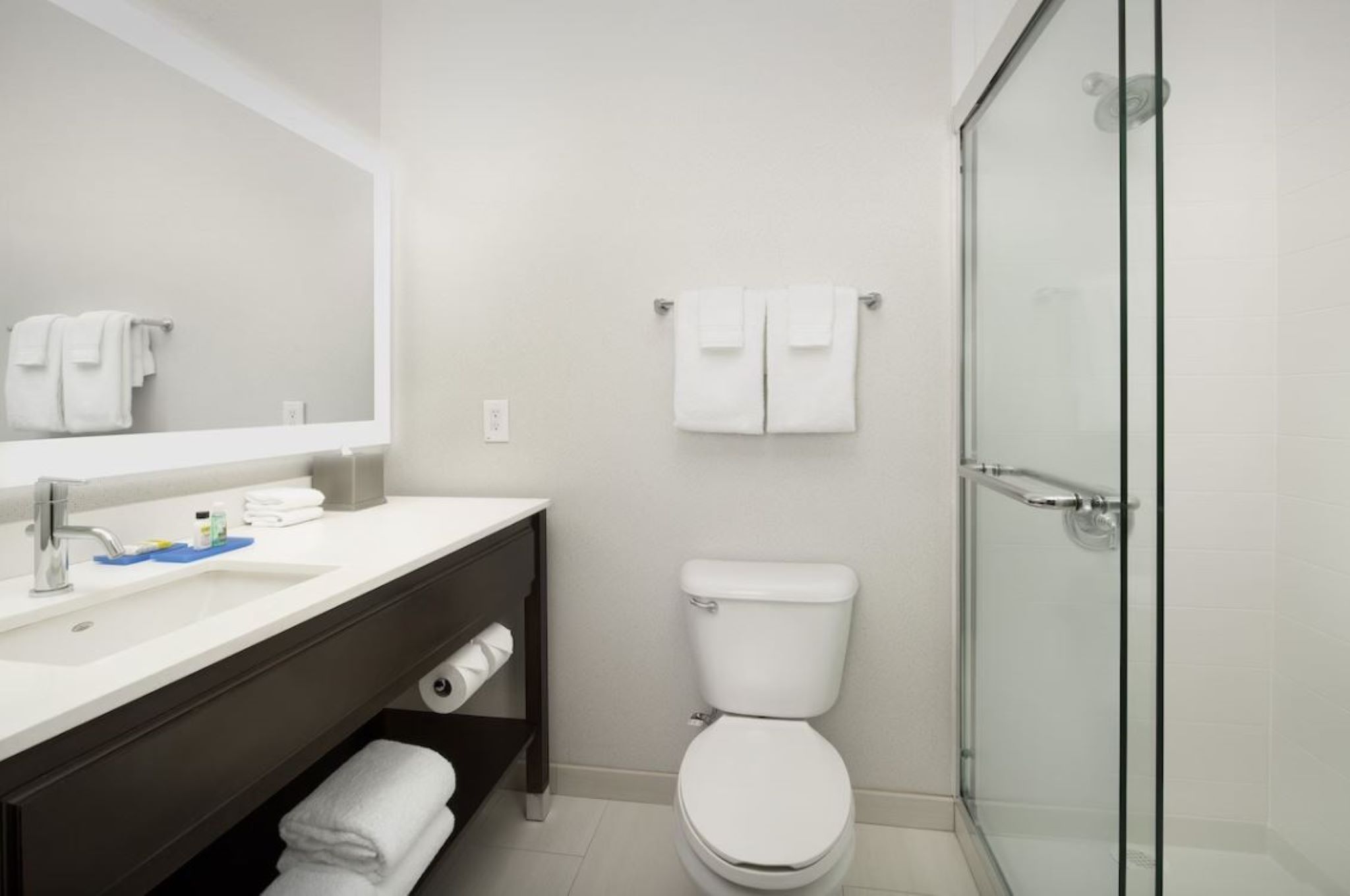 holiday inn express hotel and suites lander by ihg