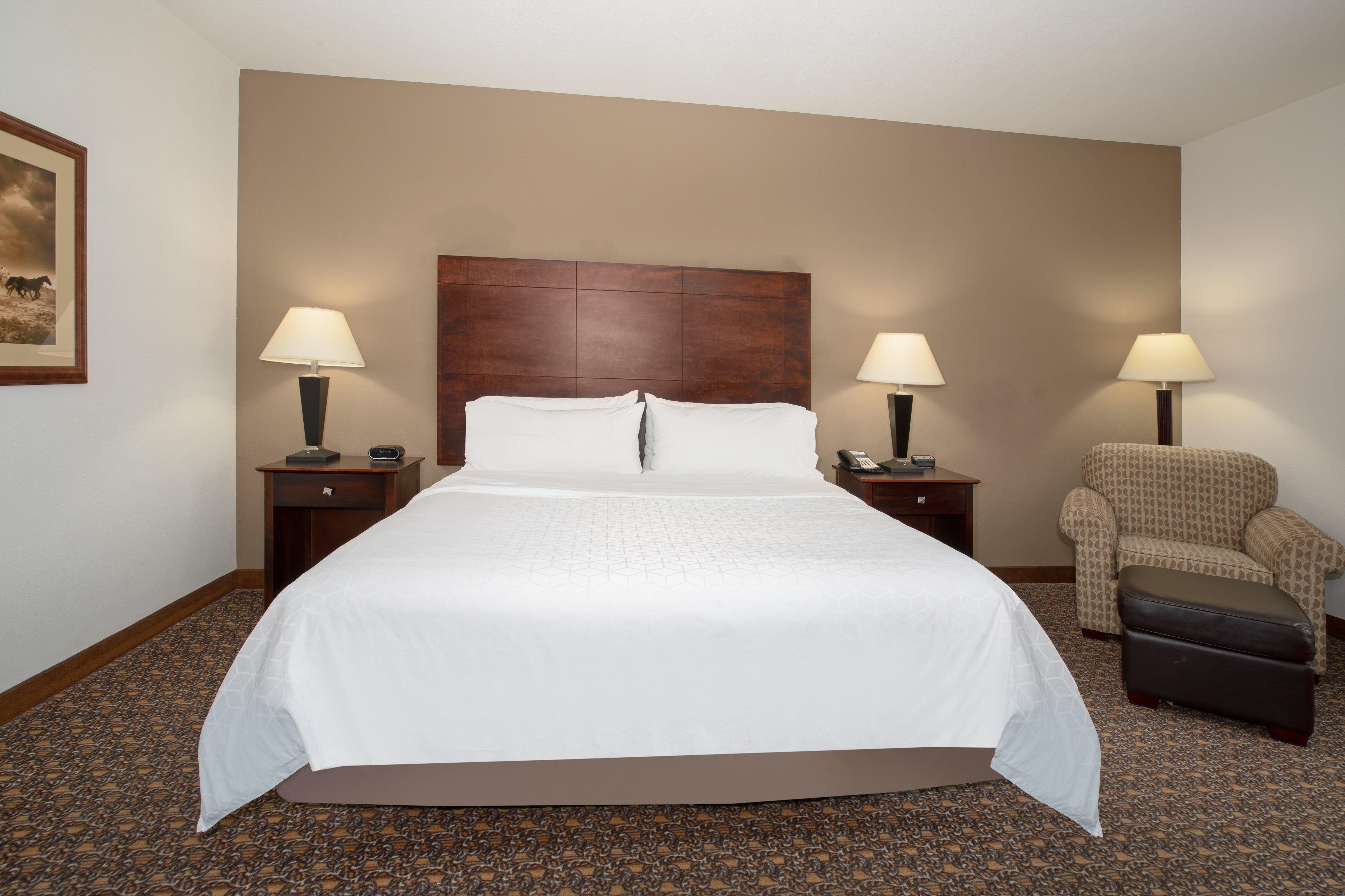 holiday inn express hotel and suites lander by ihg