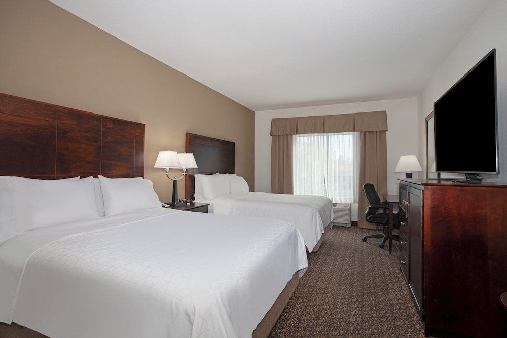 holiday inn express hotel and suites lander by ihg