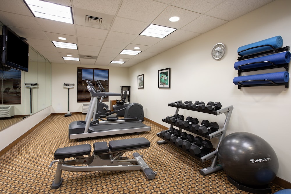 holiday inn express hotel and suites lander by ihg