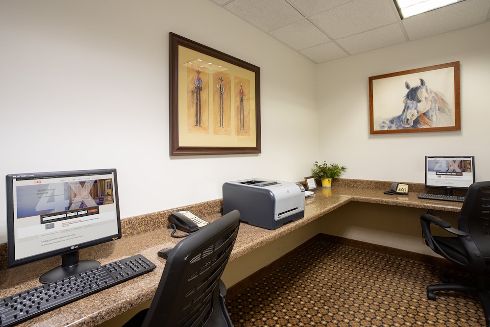 holiday inn express hotel and suites lander by ihg