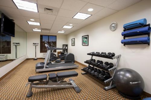 holiday inn express hotel and suites lander by ihg