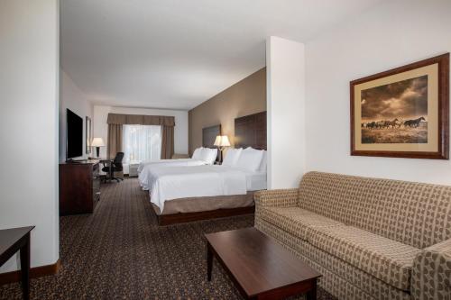 holiday inn express hotel and suites lander by ihg