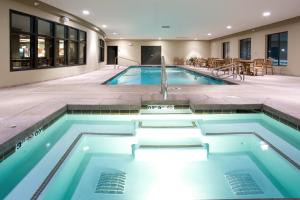 holiday inn express hotel and suites lander by ihg