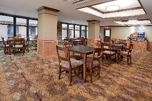 holiday inn express hotel and suites lander by ihg