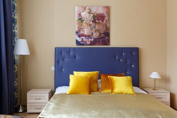 Zolotoy Ruchey Mini-Hotel,Saint Petersburg>>Aleksandrovskaya,3 star