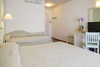 blu hotel laconia village