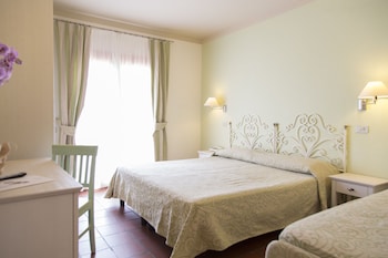 blu hotel laconia village