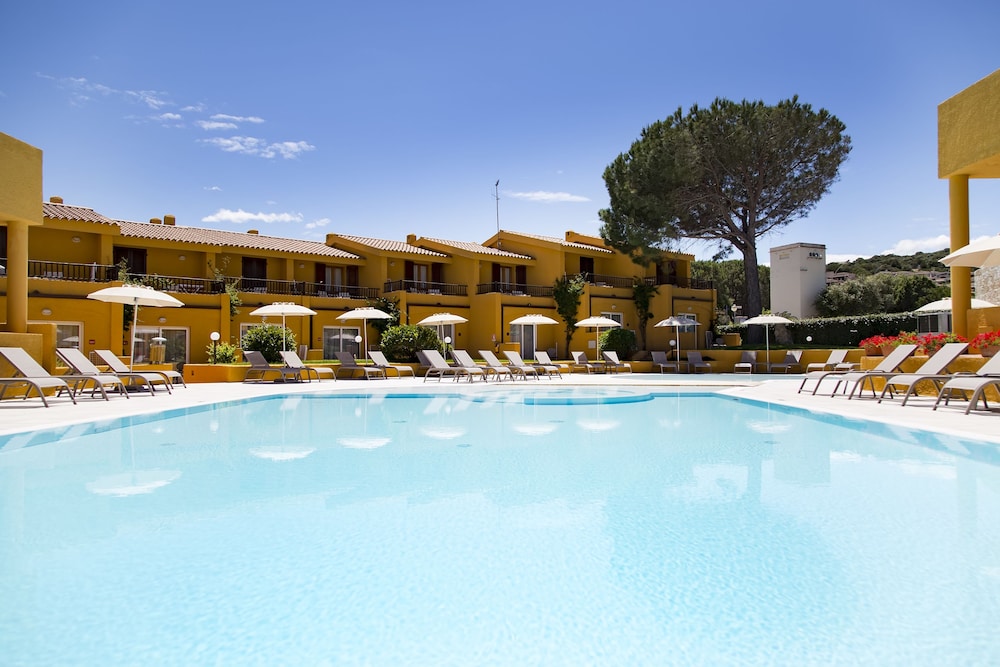 blu hotel laconia village