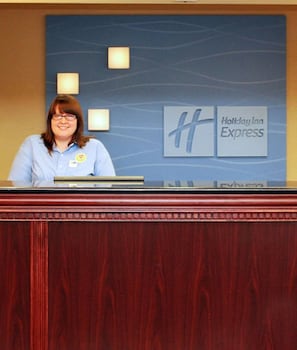 holiday inn express lapeer by ihg