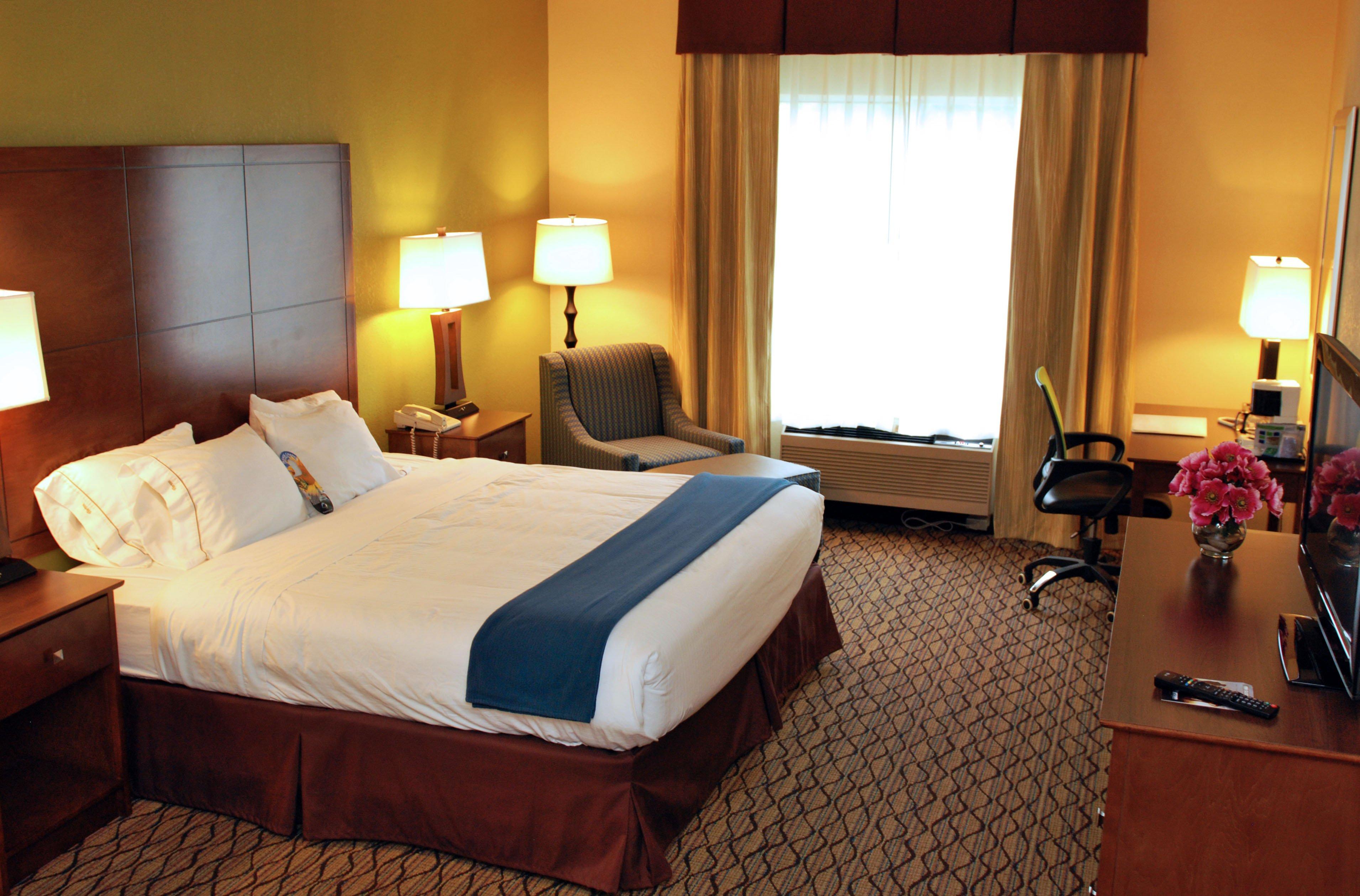 holiday inn express lapeer by ihg