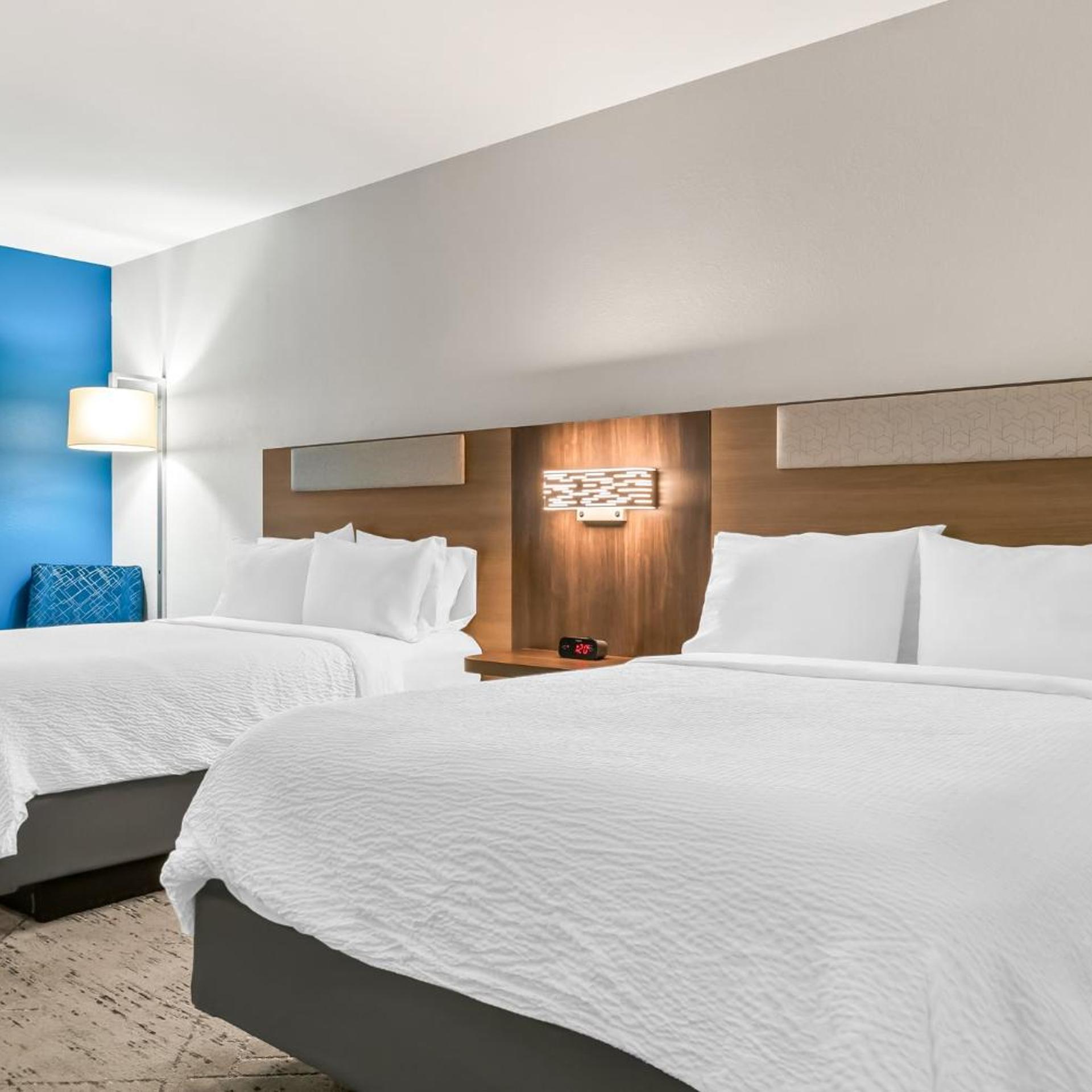 holiday inn express lapeer by ihg