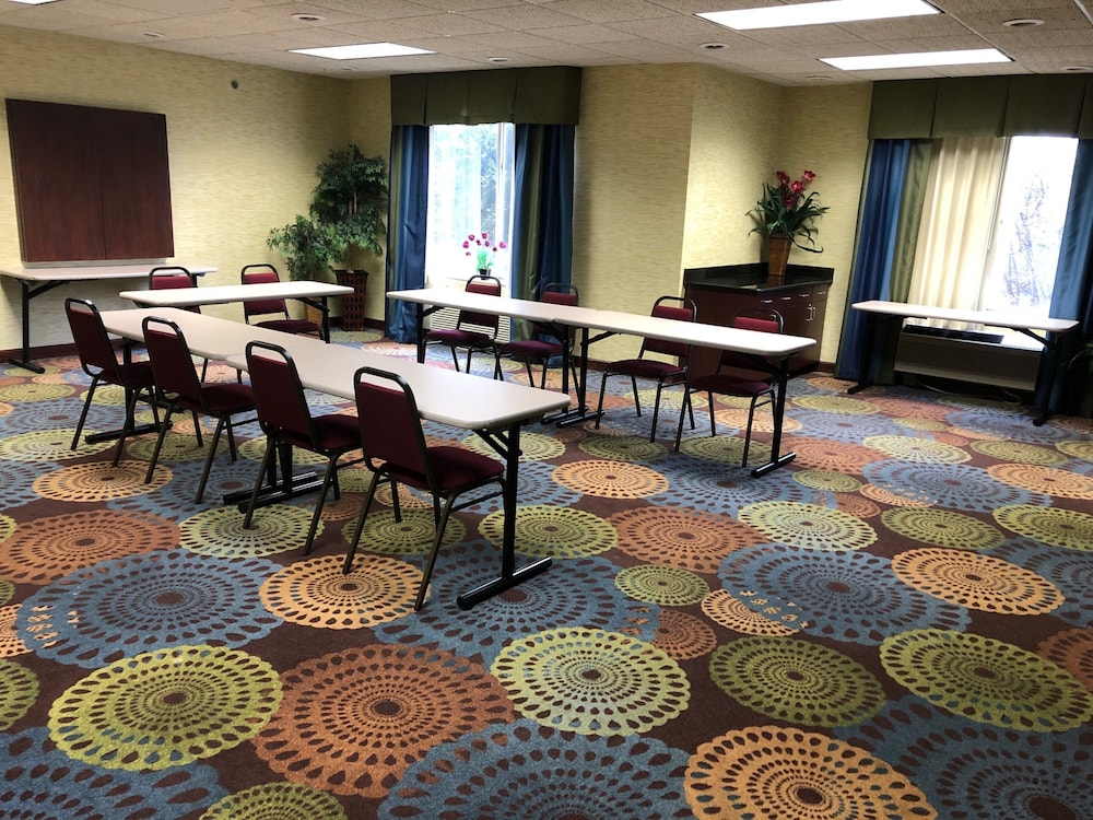 holiday inn express lapeer by ihg