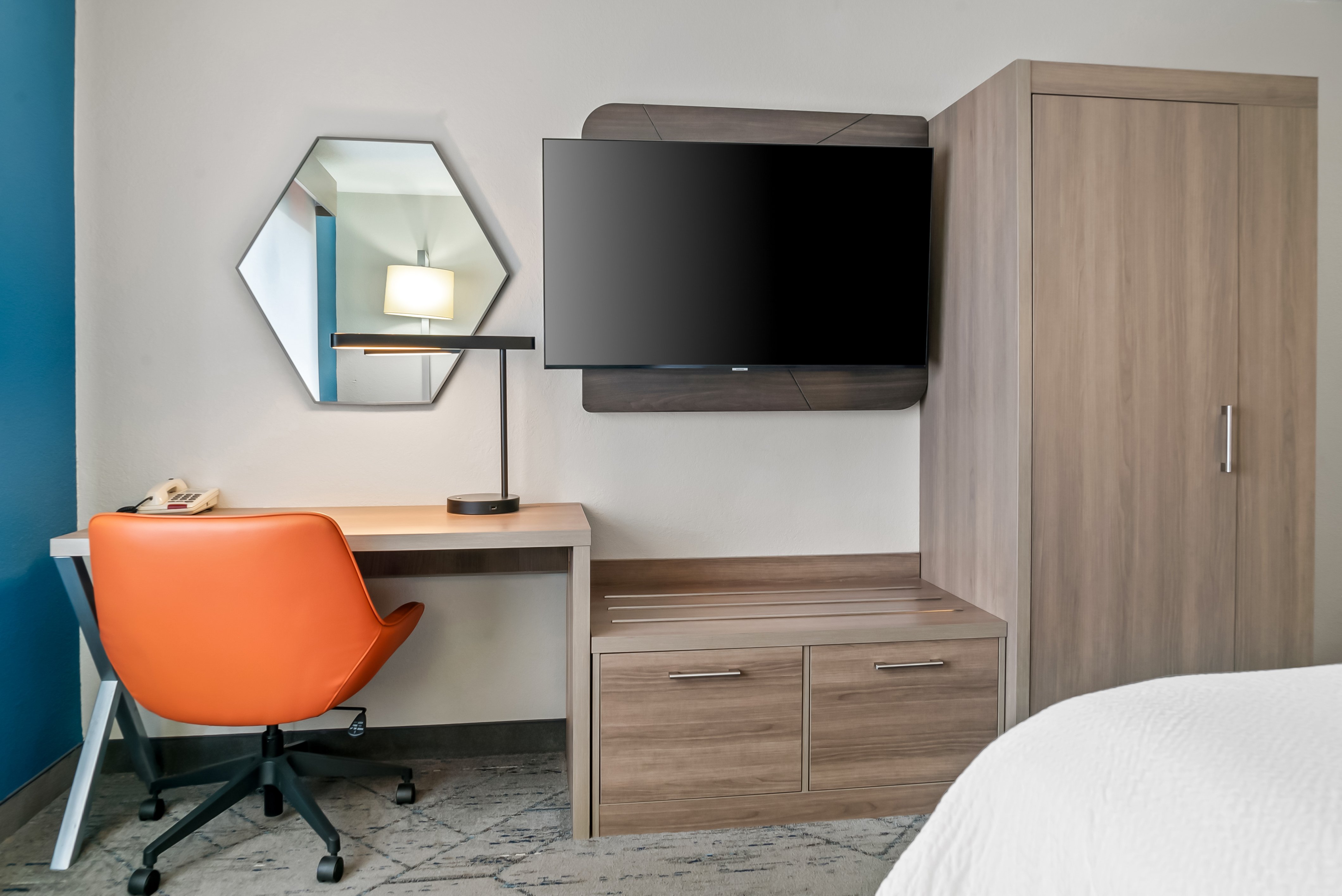 holiday inn express lapeer by ihg