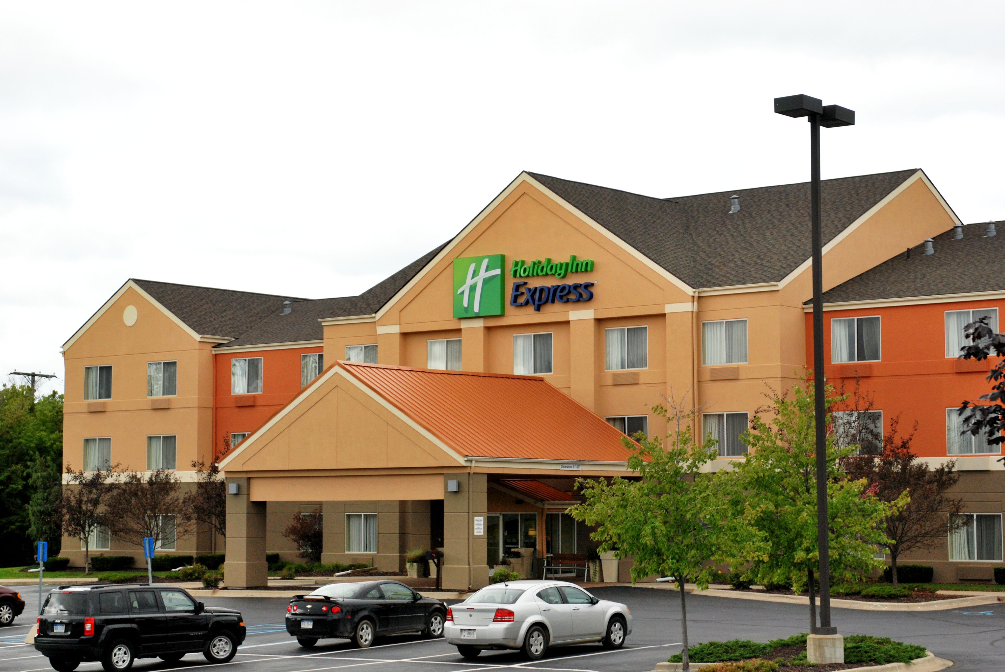 holiday inn express lapeer by ihg