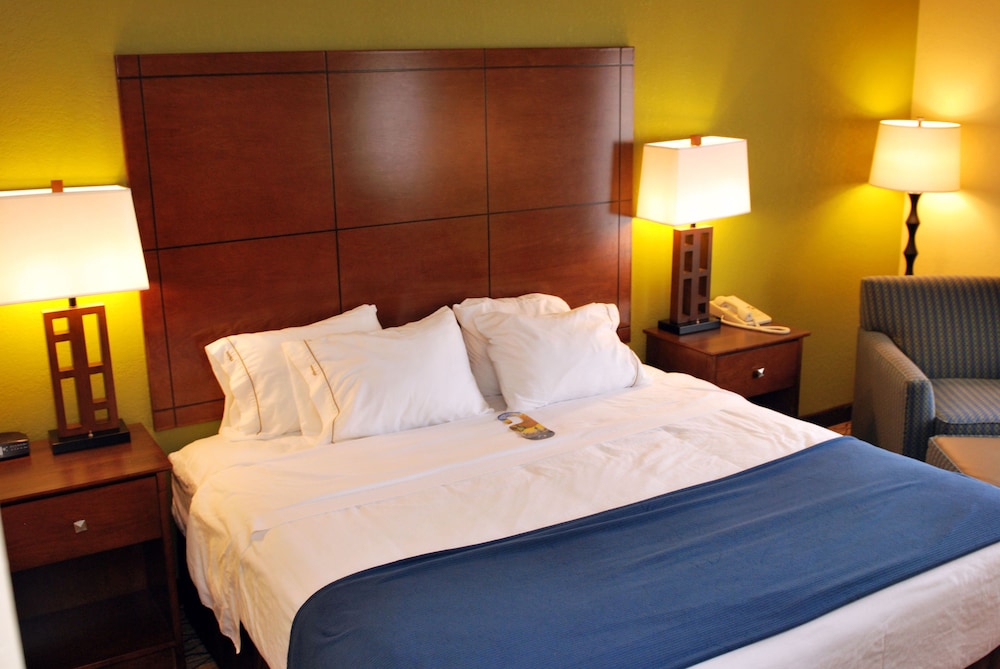 Holiday Inn Express Lapeer By Ihg,Lake Orion>>Flint,3 star
