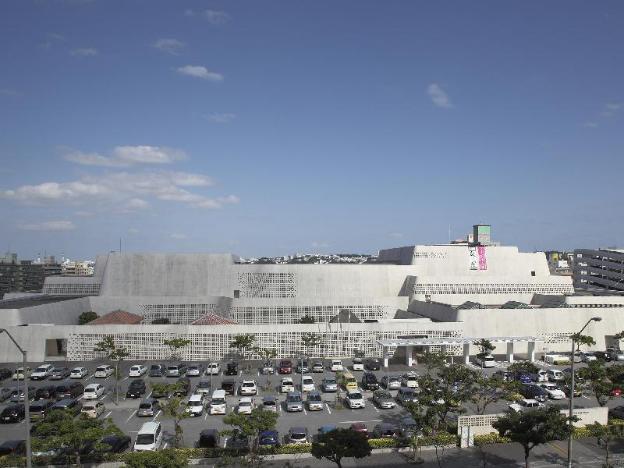 okinawa kariyushi lch izumizaki kenchomae