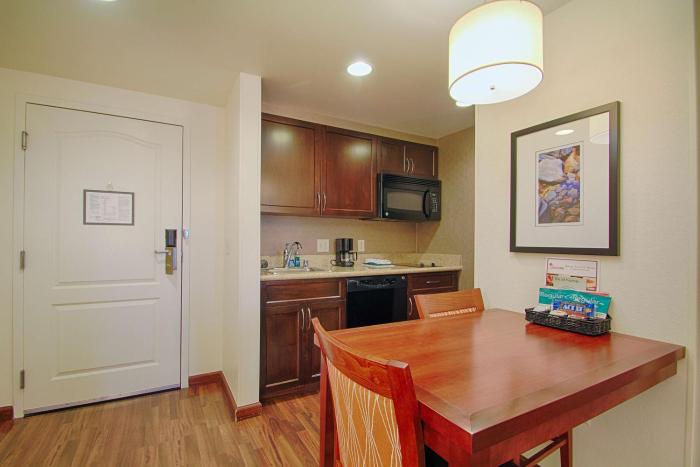 homewood suites by hilton las vegas airport