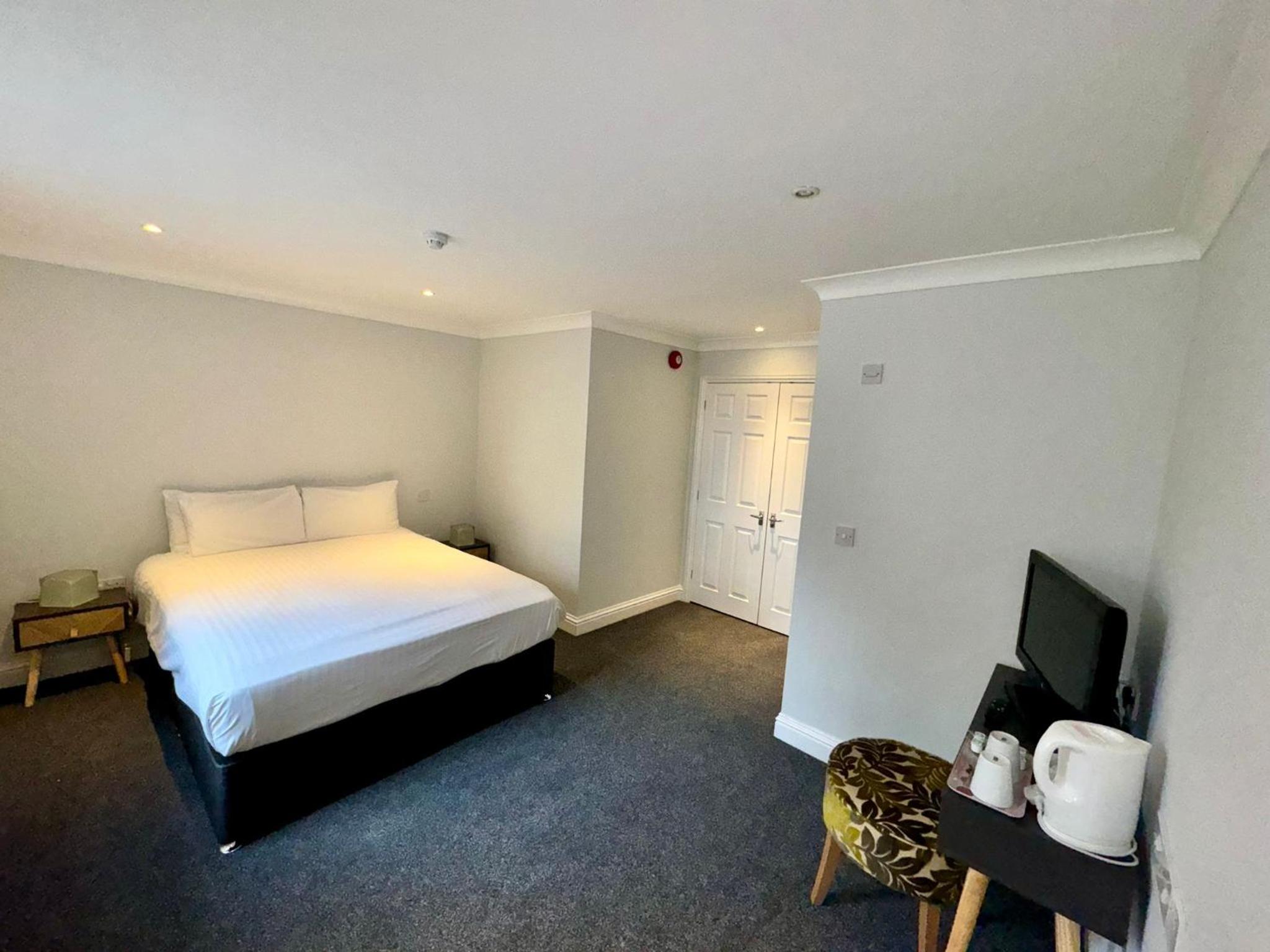 marsh farm hotel