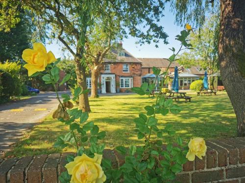 marsh farm hotel