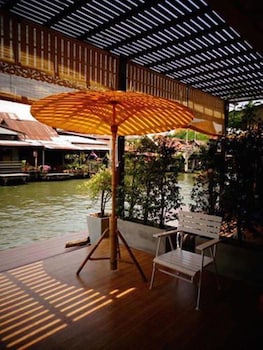 bang luang house