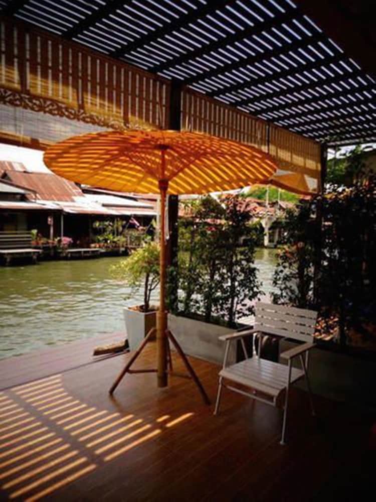 bang luang house