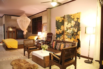 bang luang house