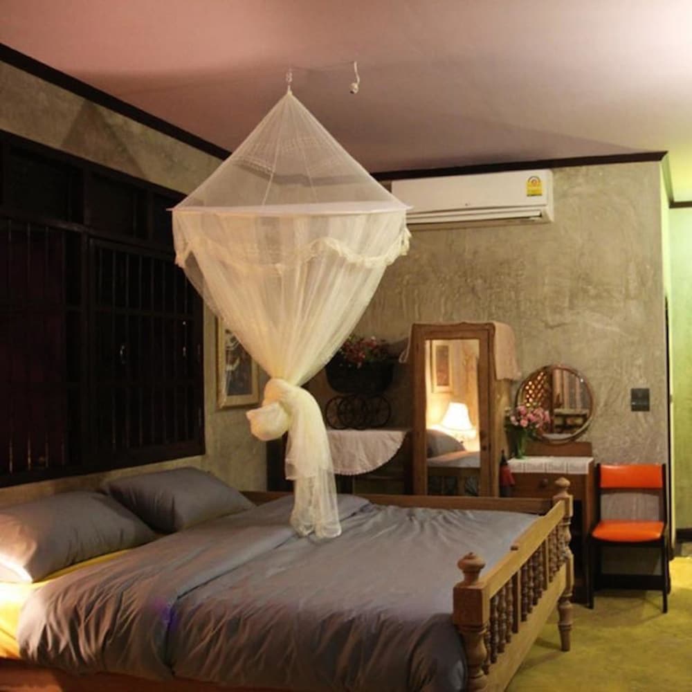 bang luang house