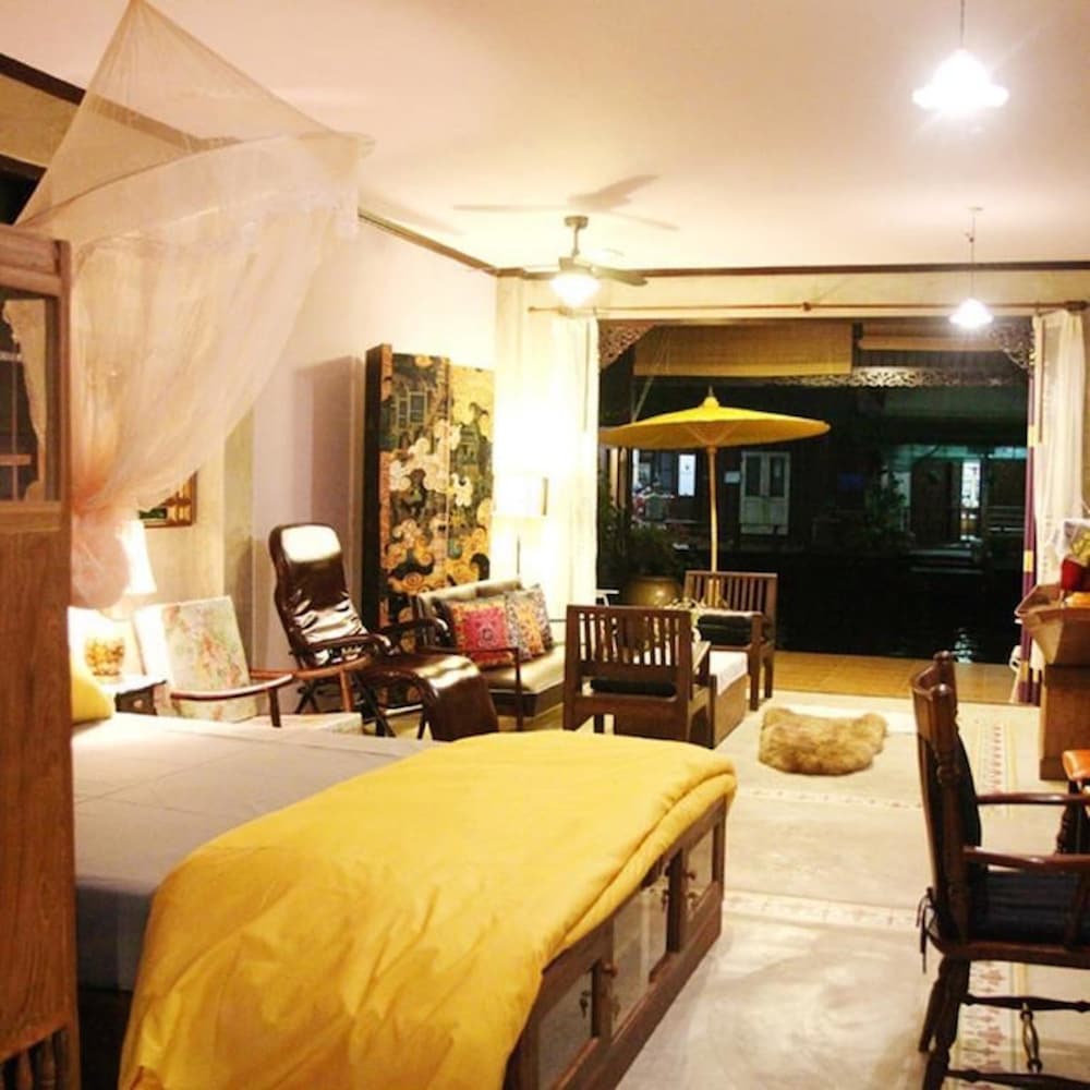 bang luang house