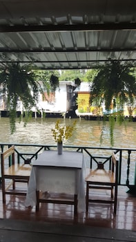 bang luang house
