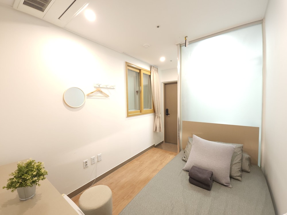young residence hotel myeongdong