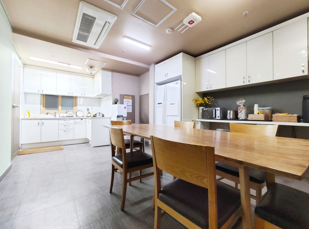 young residence hotel myeongdong