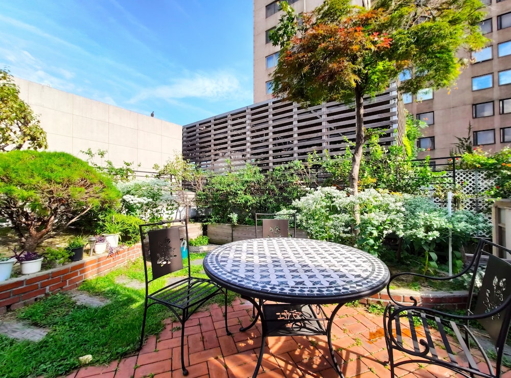 young residence hotel myeongdong