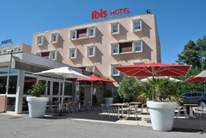 ibis loriol le pouzin
