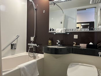 hotel coco grand kitasenju