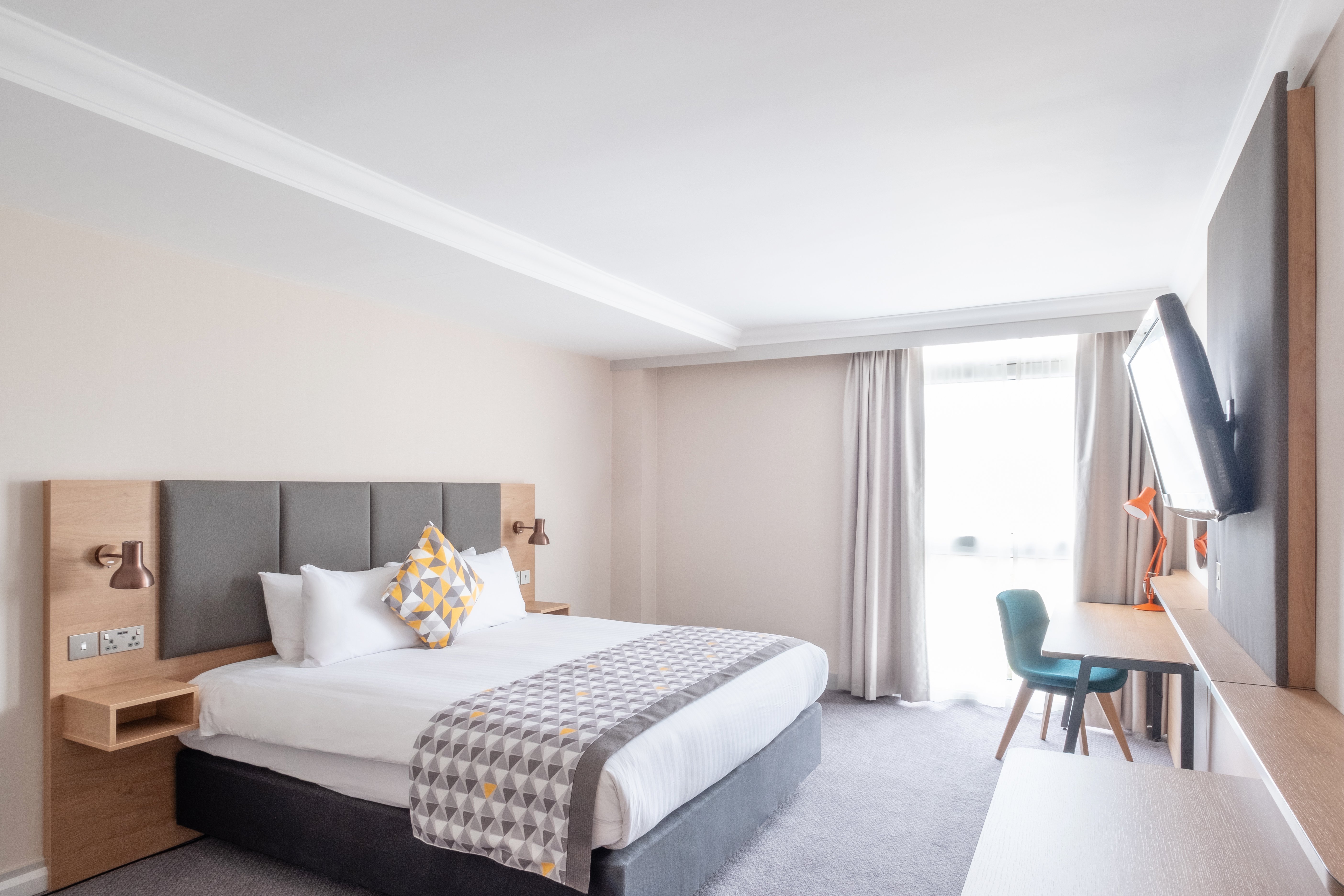 holiday inn leicester by ihg