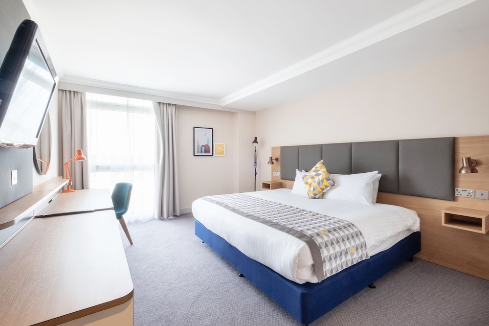 holiday inn leicester by ihg