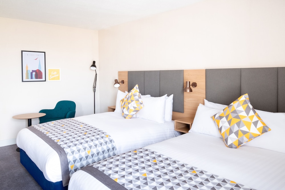 holiday inn leicester by ihg