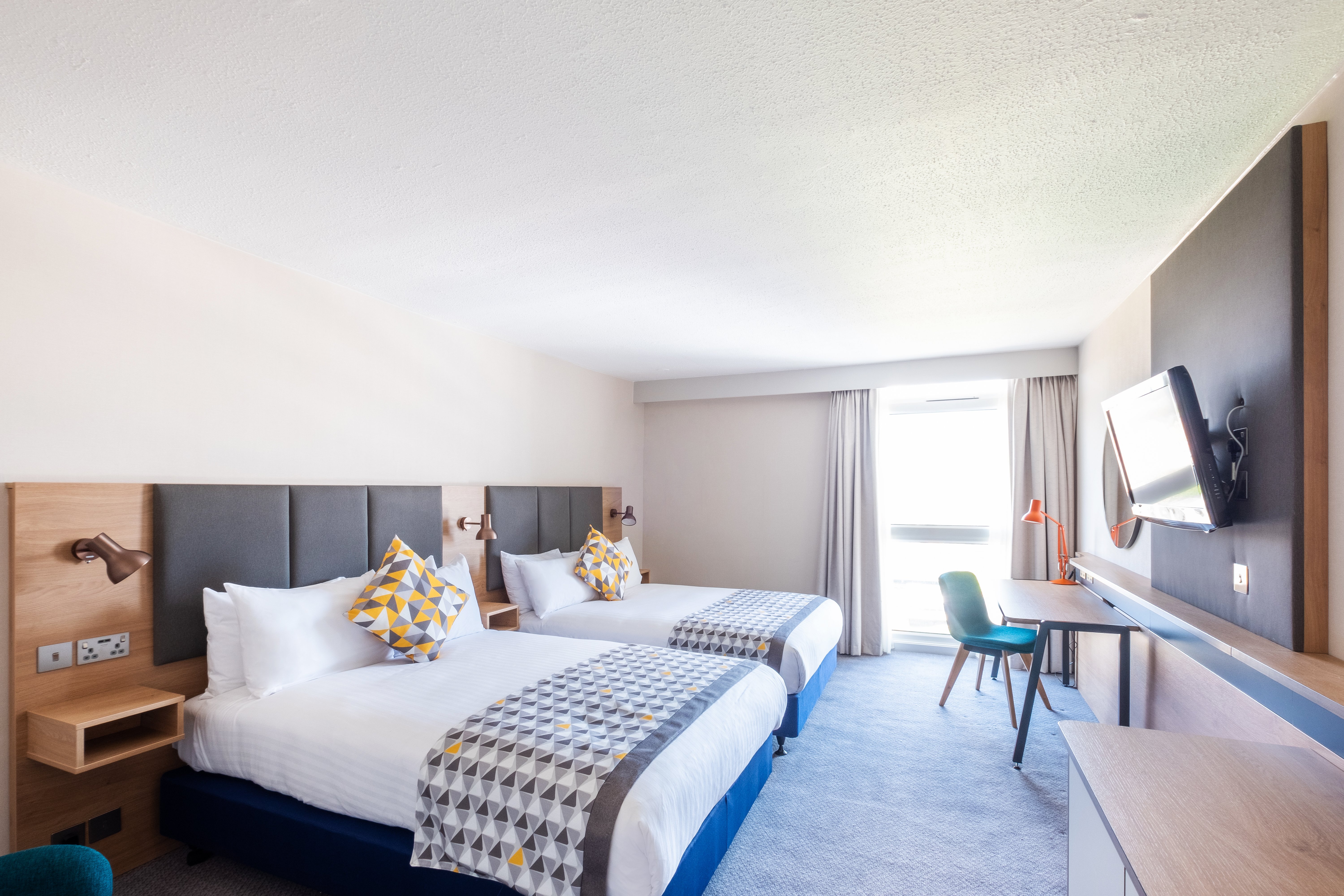 holiday inn leicester by ihg
