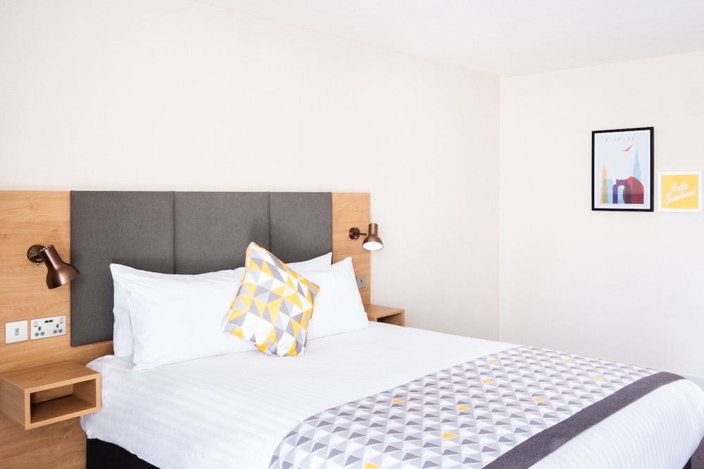 holiday inn leicester by ihg
