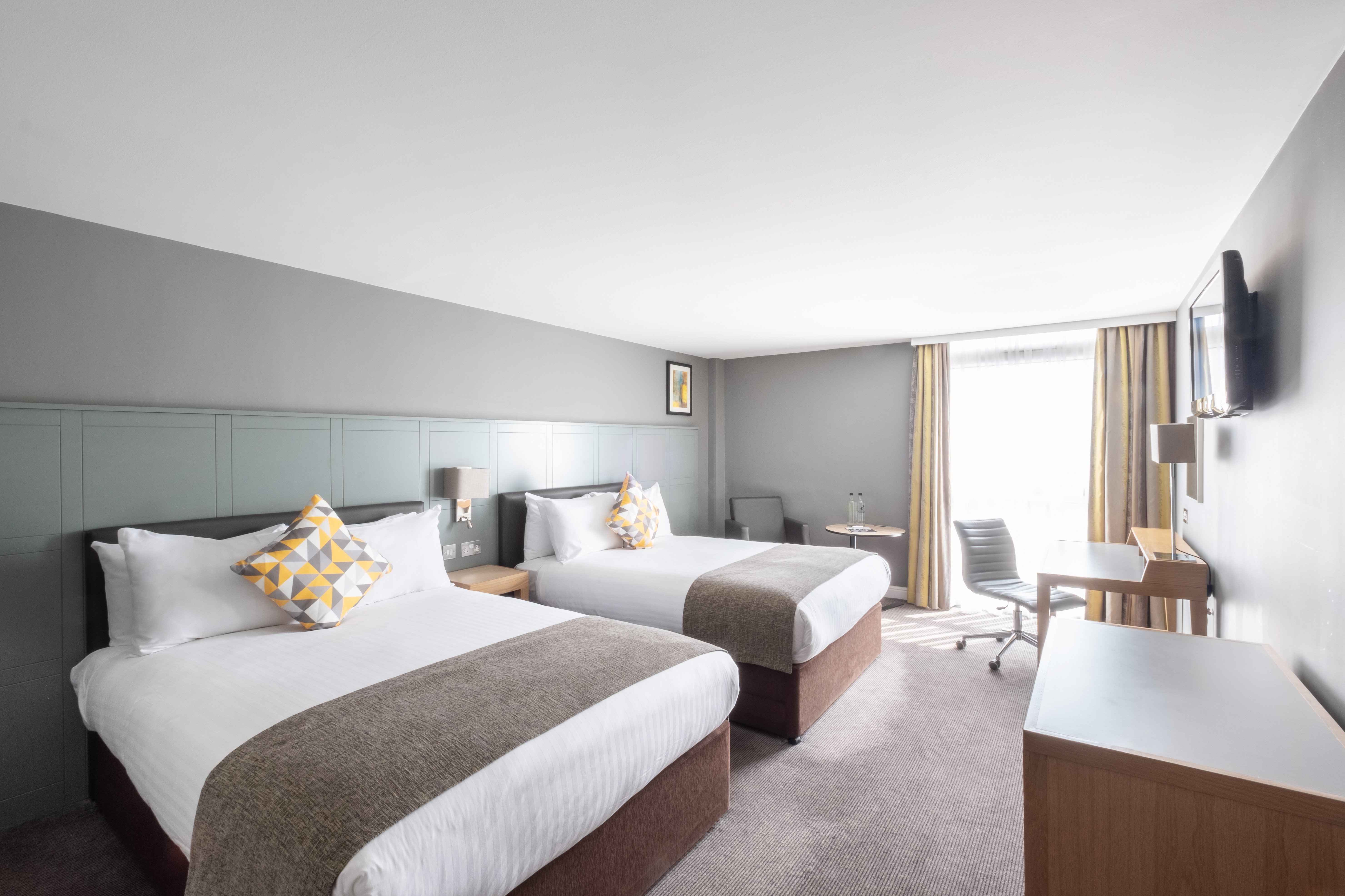 holiday inn leicester by ihg