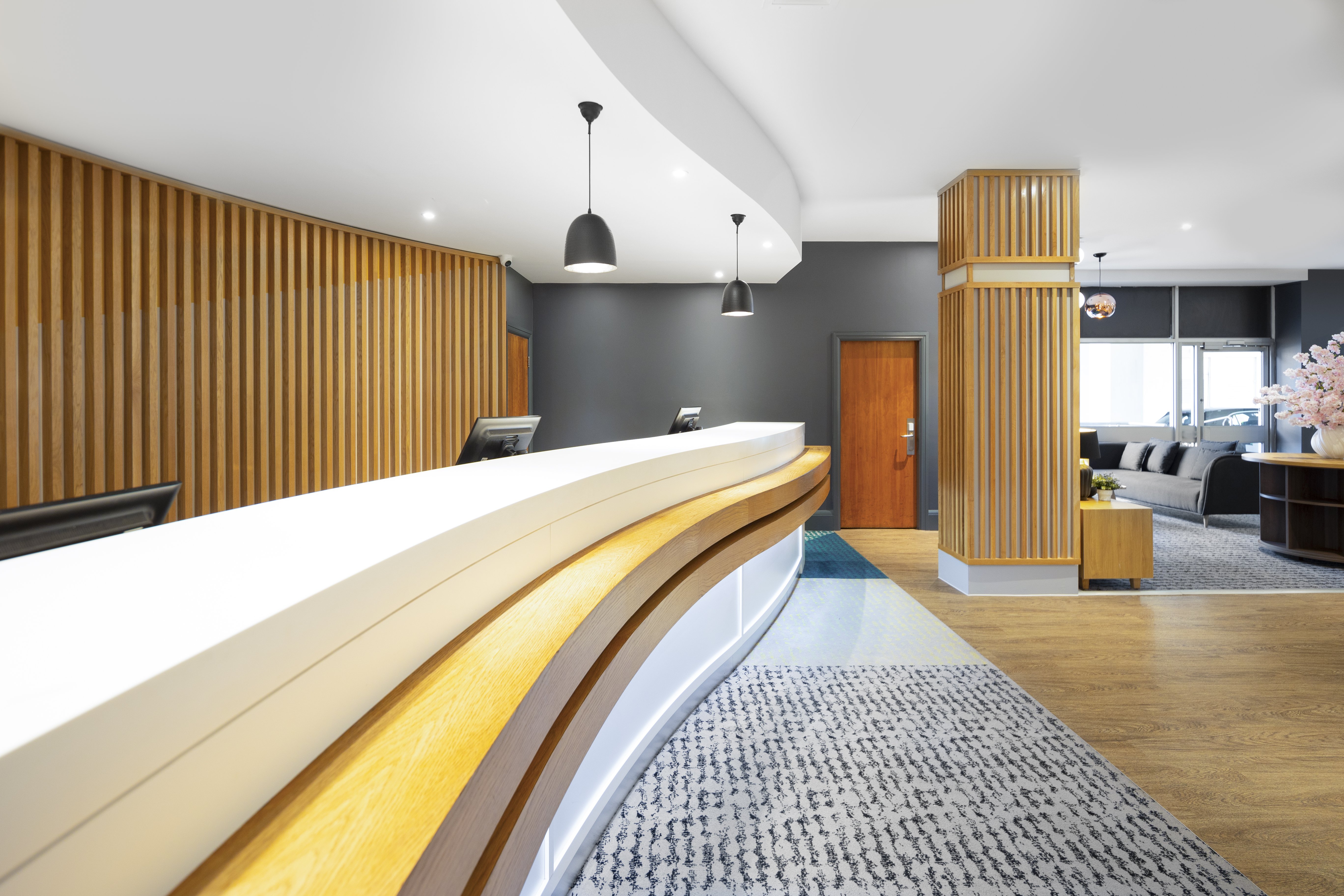 holiday inn leicester by ihg