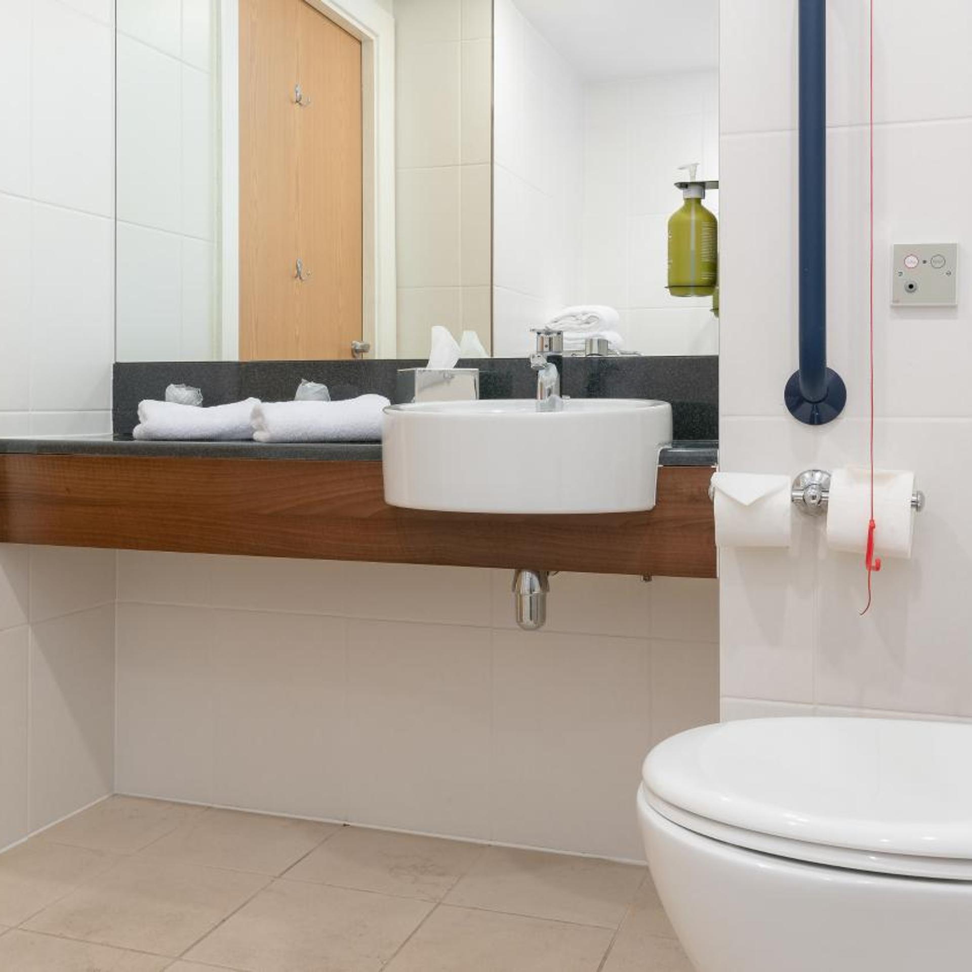 holiday inn express leigh sports village by ihg
