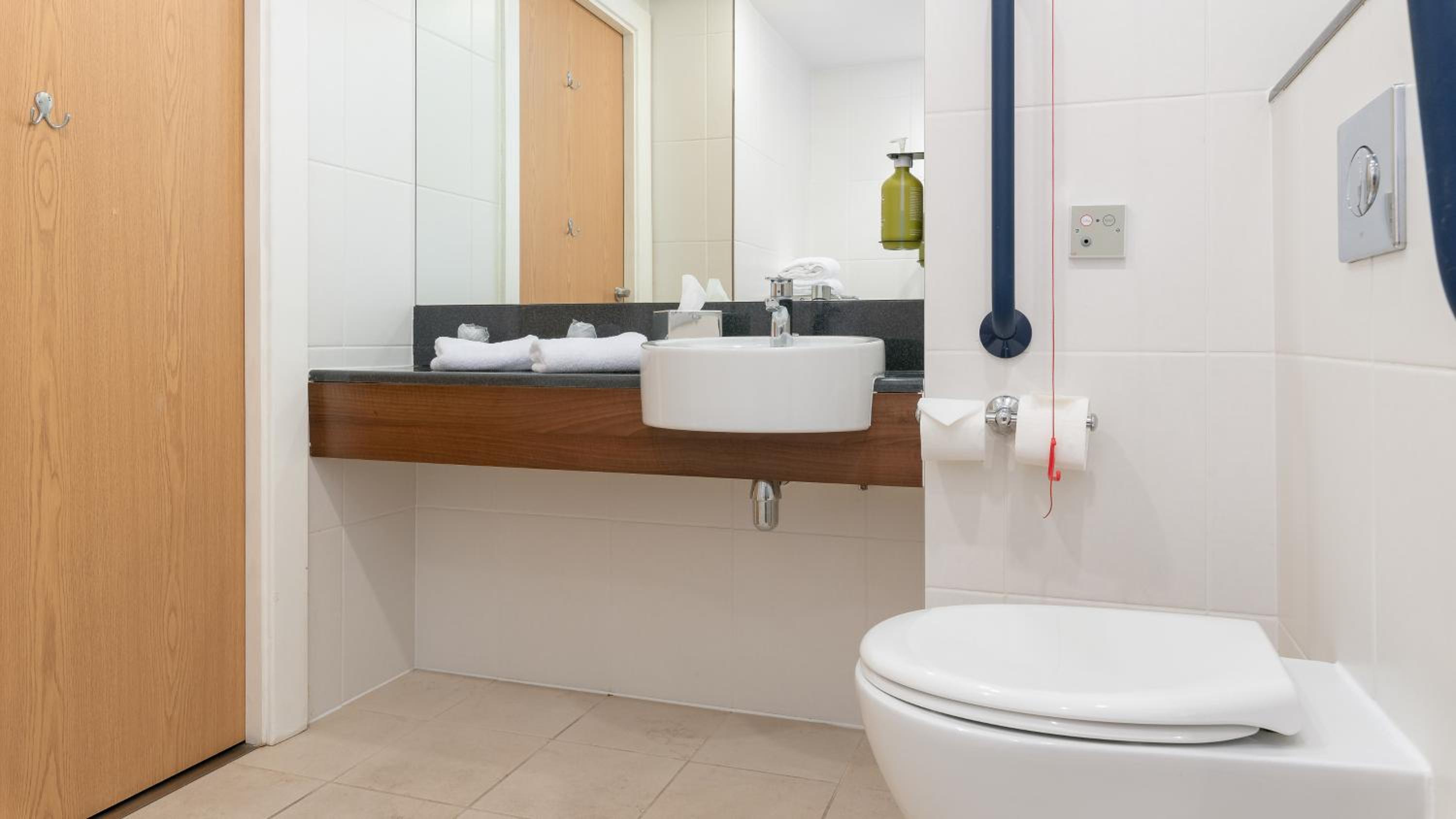 holiday inn express leigh sports village by ihg