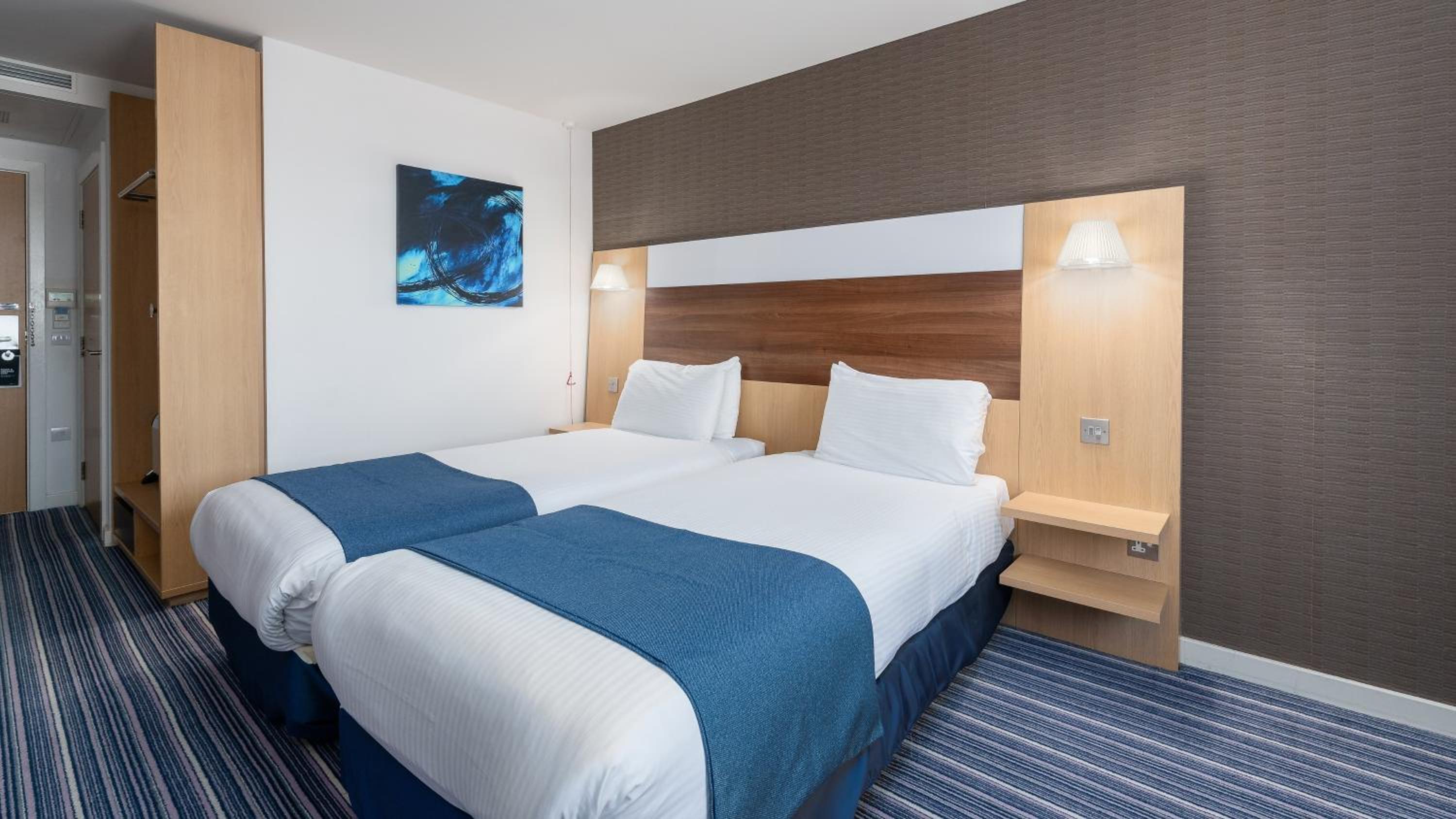 holiday inn express leigh sports village by ihg