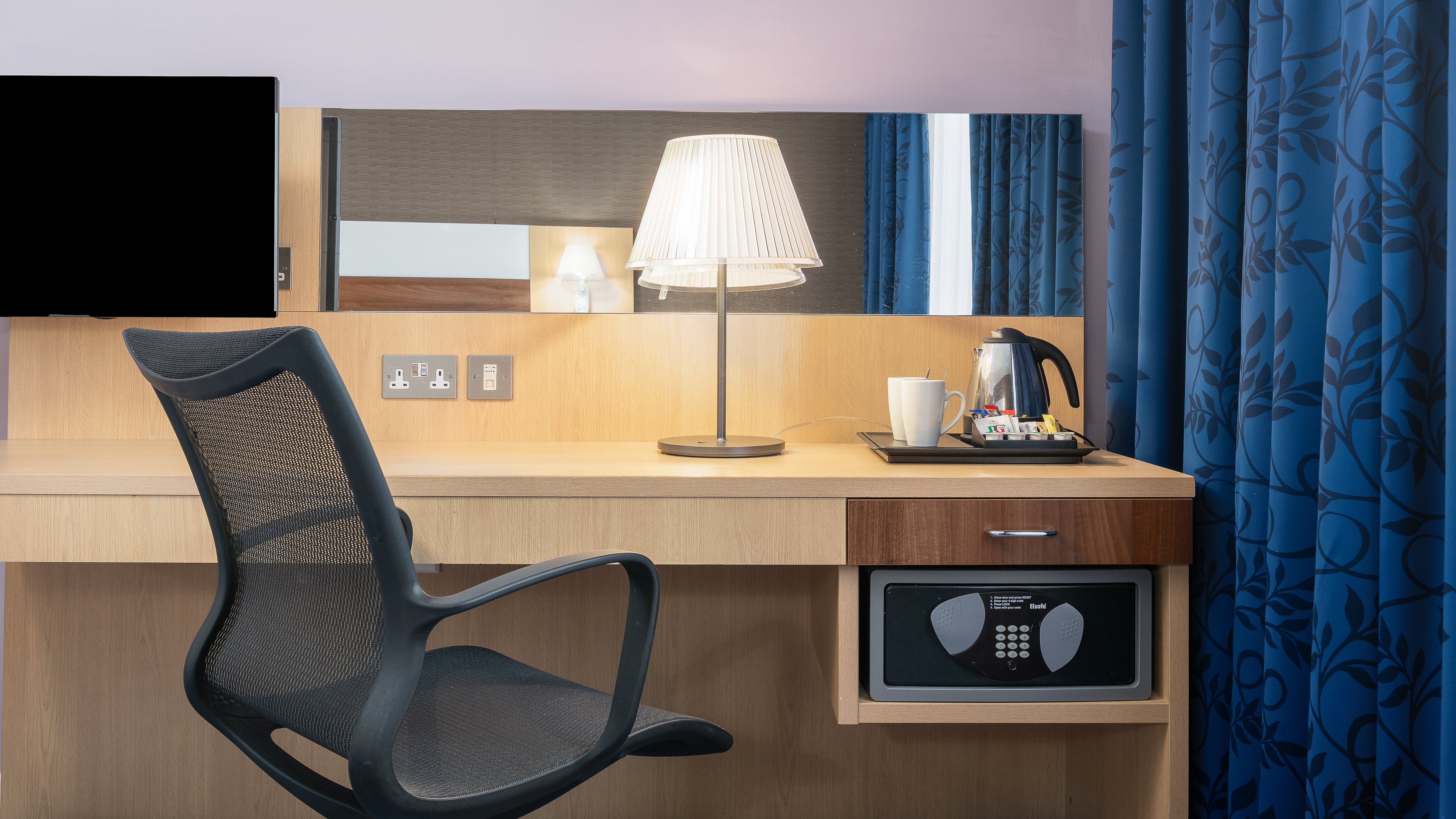 holiday inn express leigh sports village by ihg
