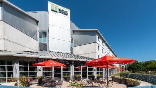 holiday inn express leigh sports village by ihg