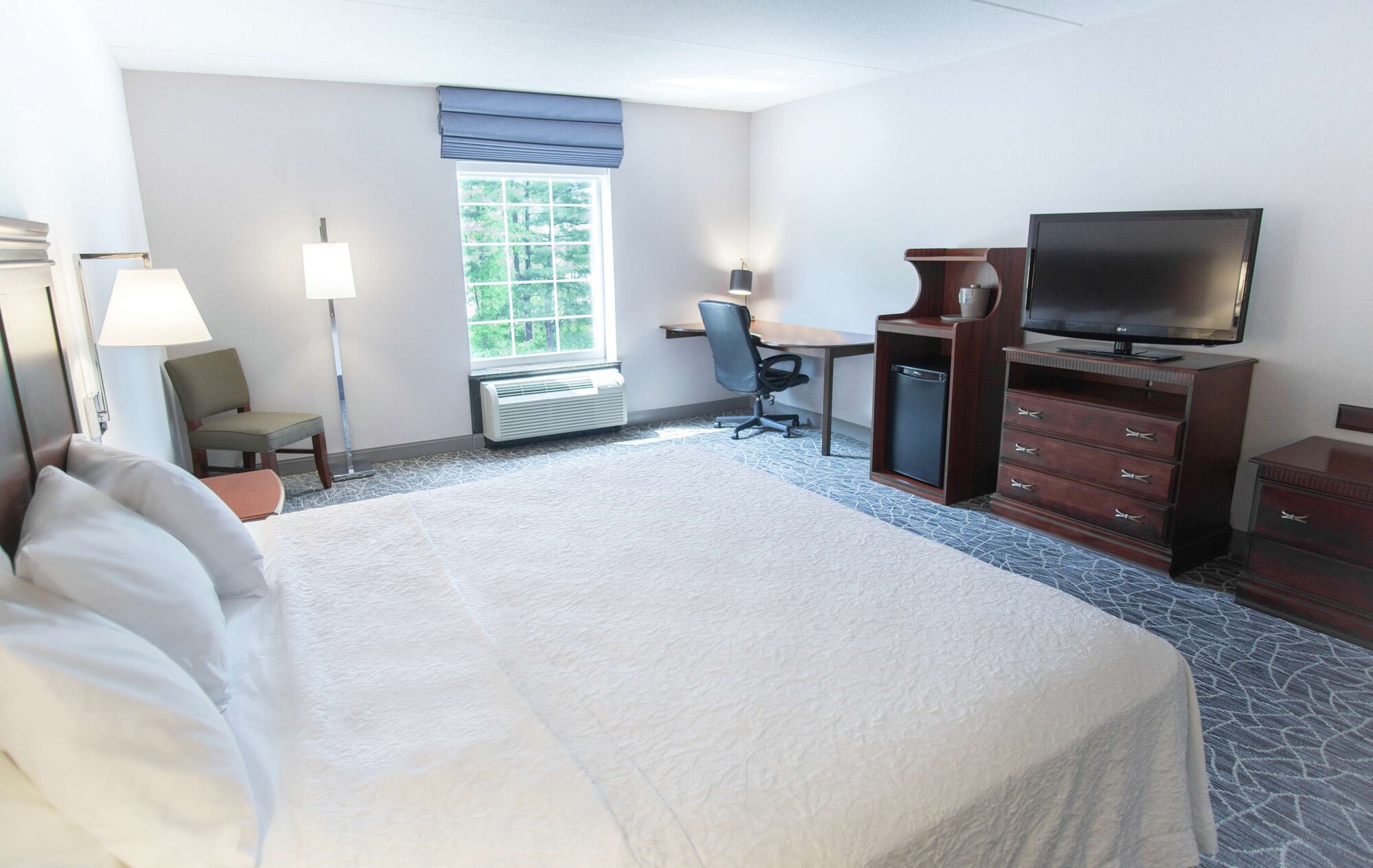 hampton inn and suites berkshires lenox