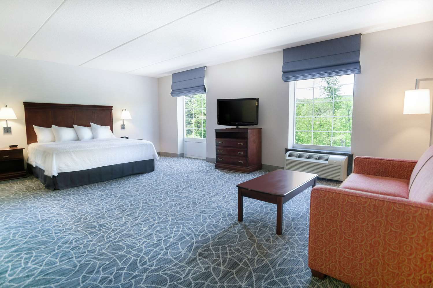 hampton inn and suites berkshires lenox