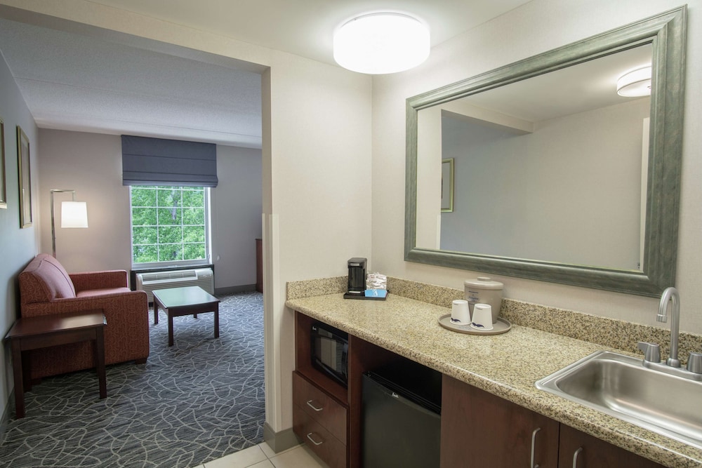 hampton inn and suites berkshires lenox